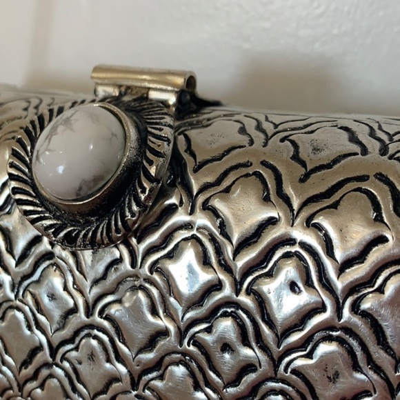 from st xavier ~ silver metal crossbody zara FSX clutch - Picture 5 of 9